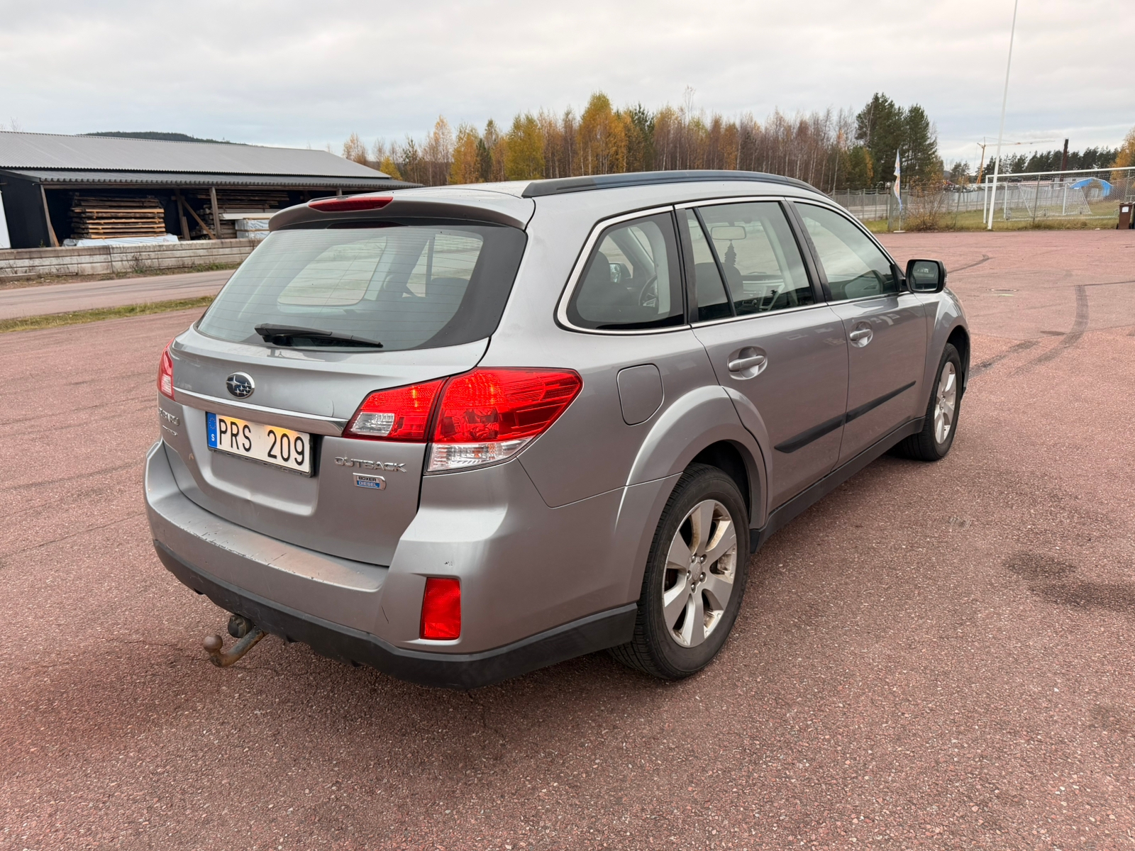Subaru Outback 2.0D 2010, bild 3/9