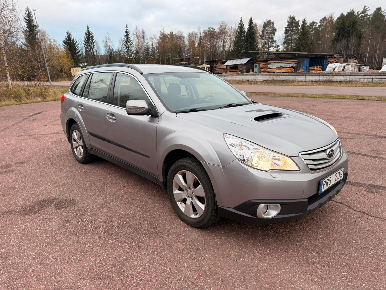 Subaru Outback 2.0D 2010, bild 4/9