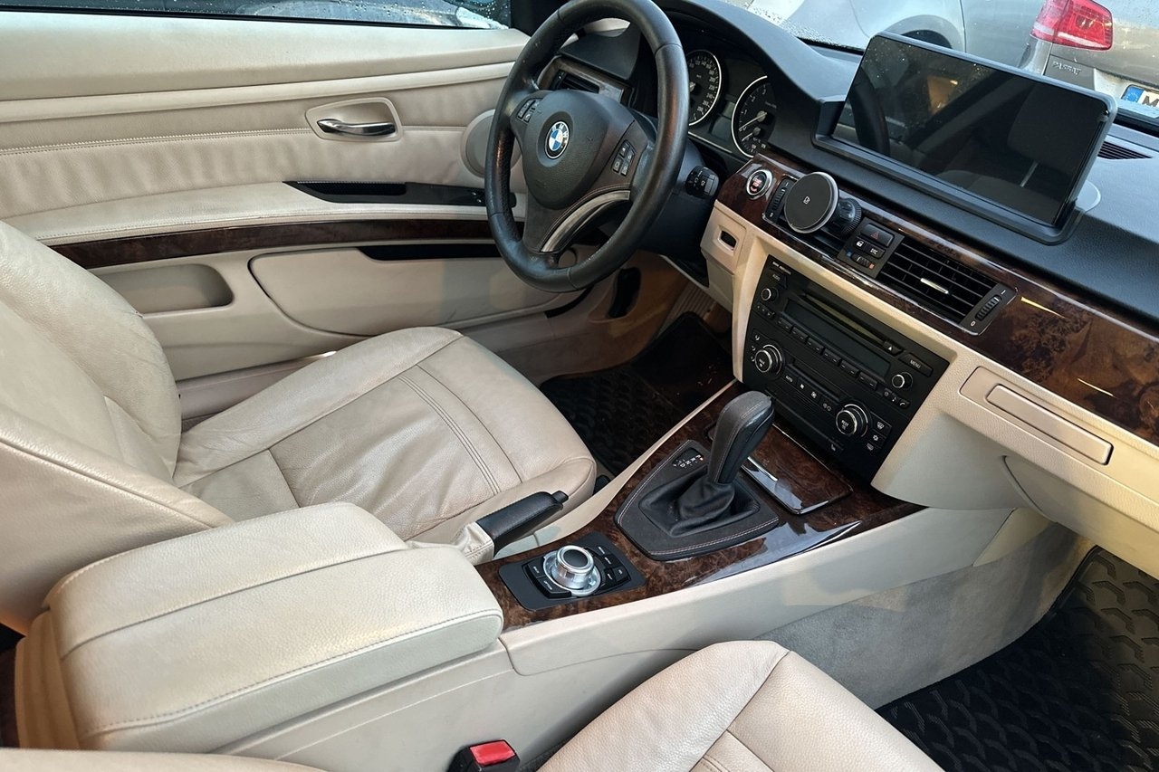 BMW 325i Comfort 2008, photo 6/10