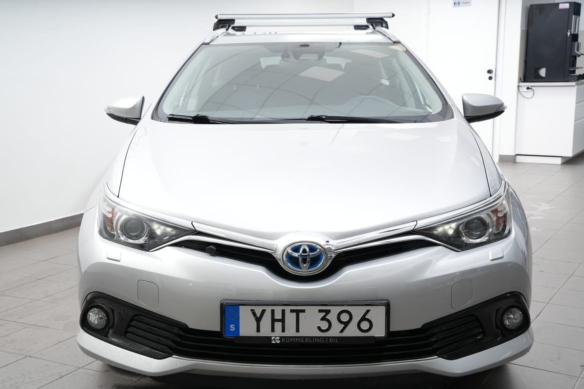 Toyota Auris Touring Sports Hybrid 136hk 2016, bild 6/10