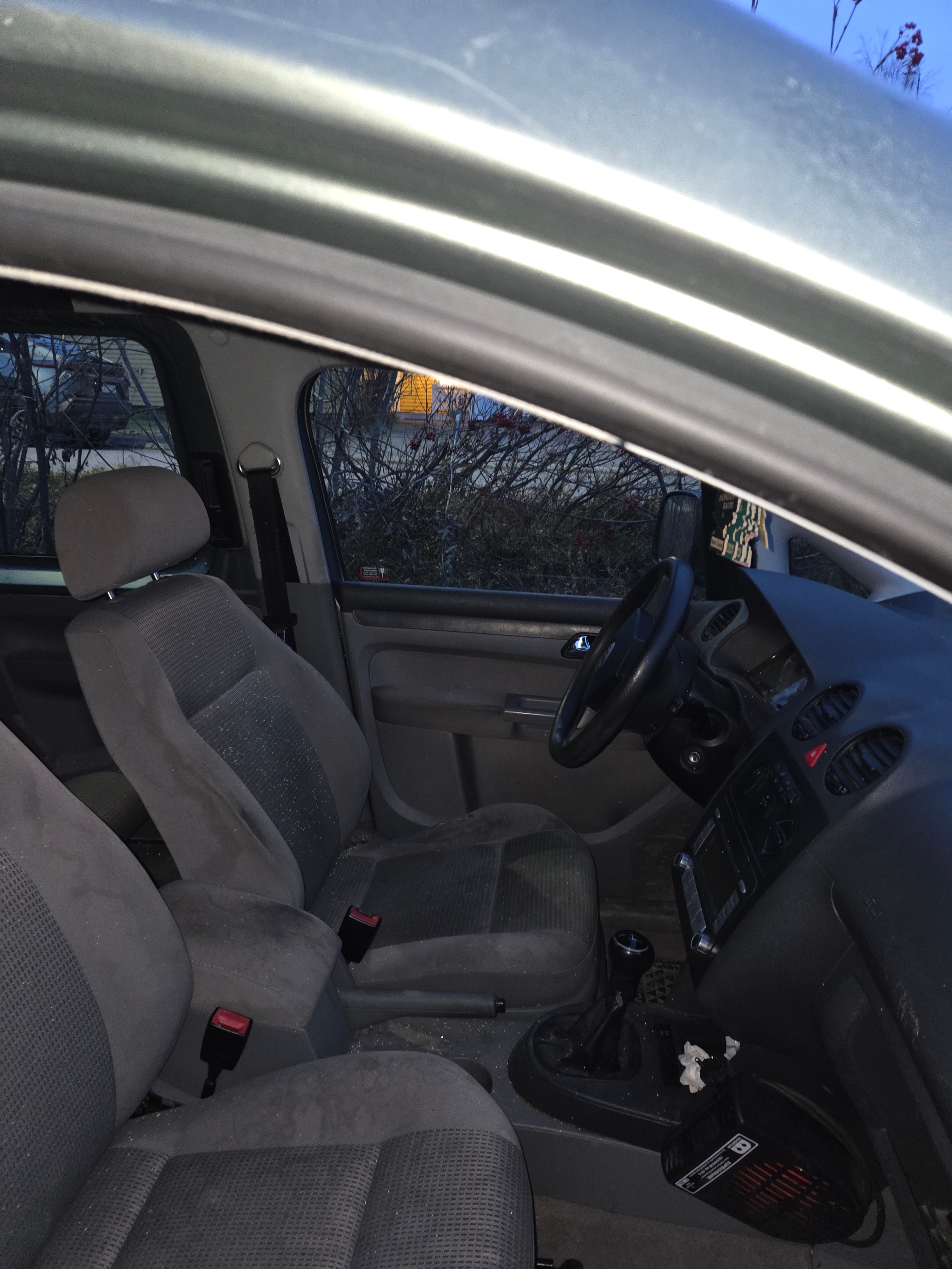 Volkswagen Caddy 2007, bild 3/5