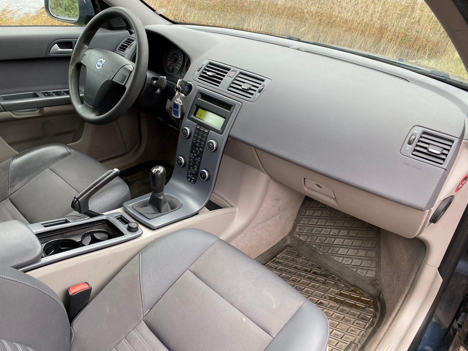 Volvo S40 2.0F Manuell 2010, bild 6/7