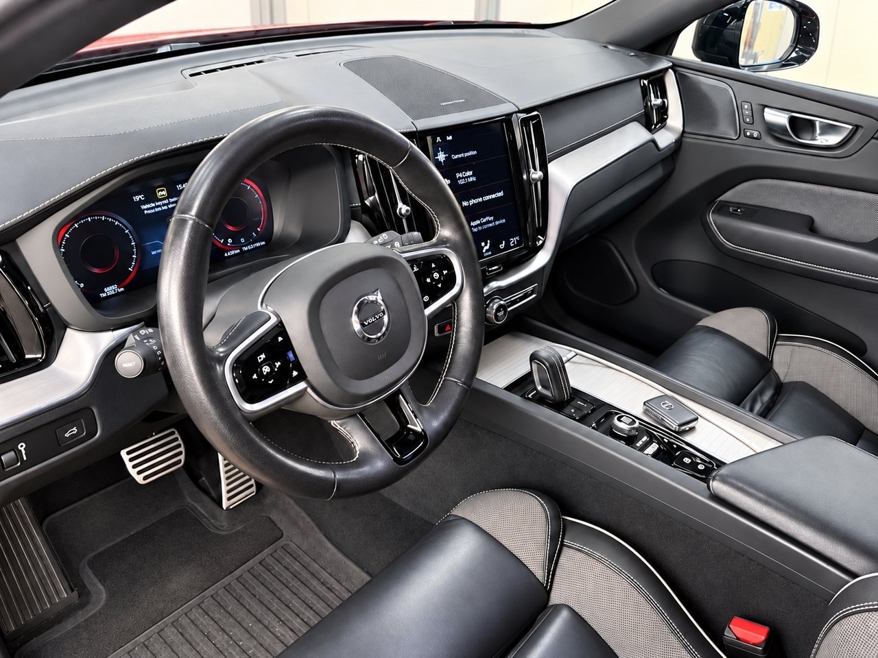 Volvo XC60 B4 Diesel R Design 2021, bild 6/6