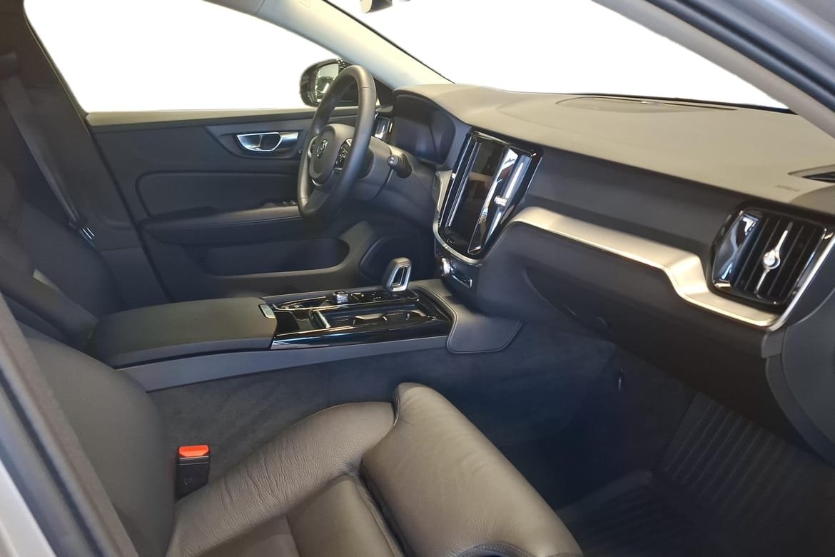 Volvo V60 T6 Plus Dark Nordic 2025, kuva 6/10