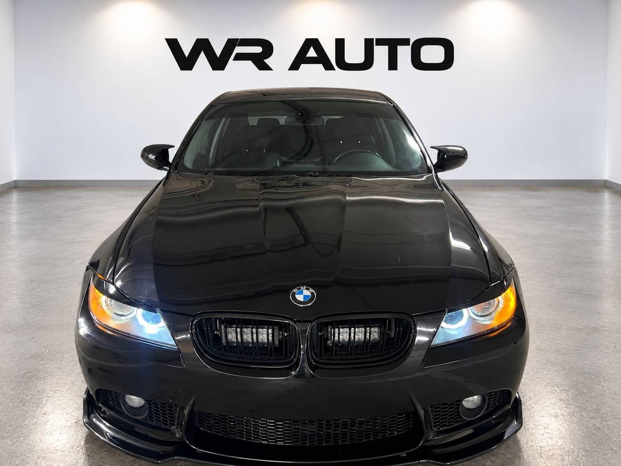 BMW 320d Comfort 2010, photo 2/17