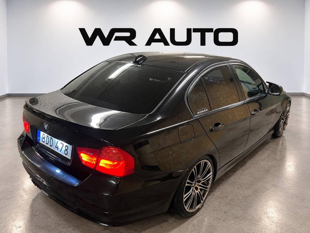 BMW 320d Comfort 2010, photo 7/17