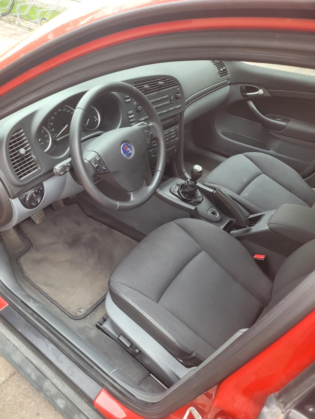 Saab 9-3 1.8i 2006, bild 3/4