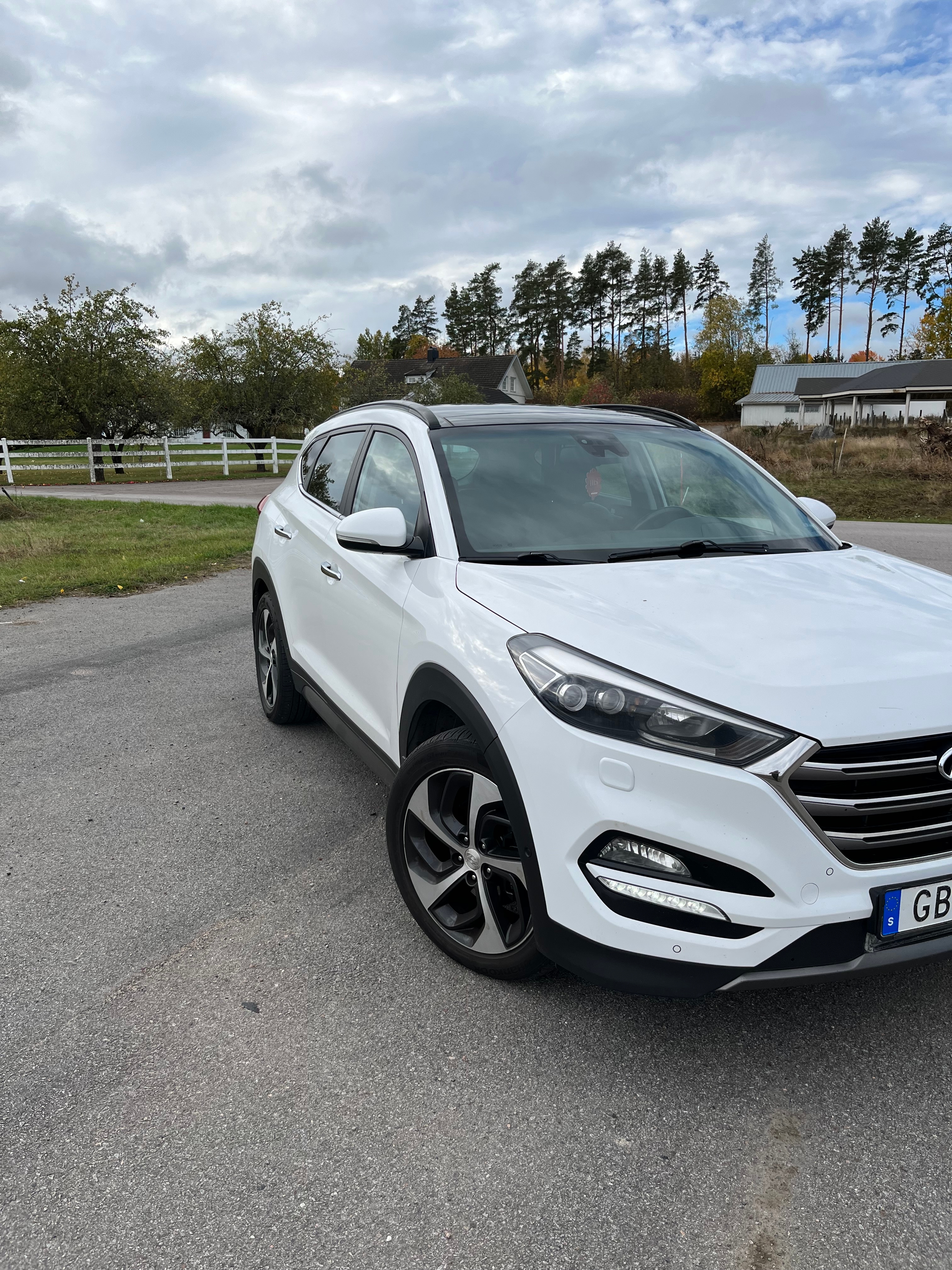 Hyundai Tucson 2.0 CRDi 2016, kuva 7/8