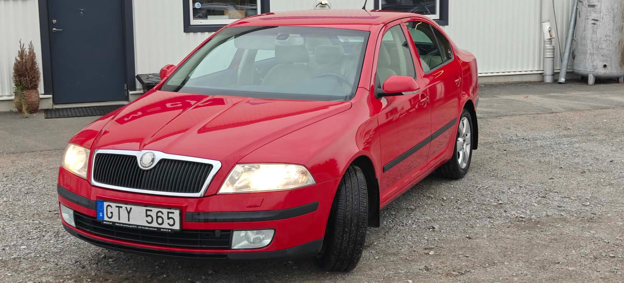 Skoda Octavia 1.6 2008, bild 2/3