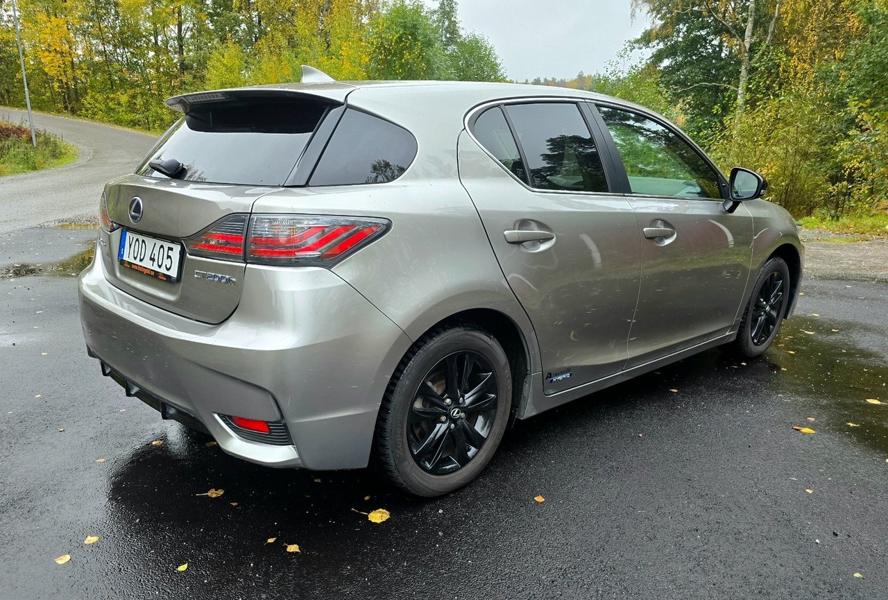 Lexus CT 200h F Sport 2017, bild 5/10