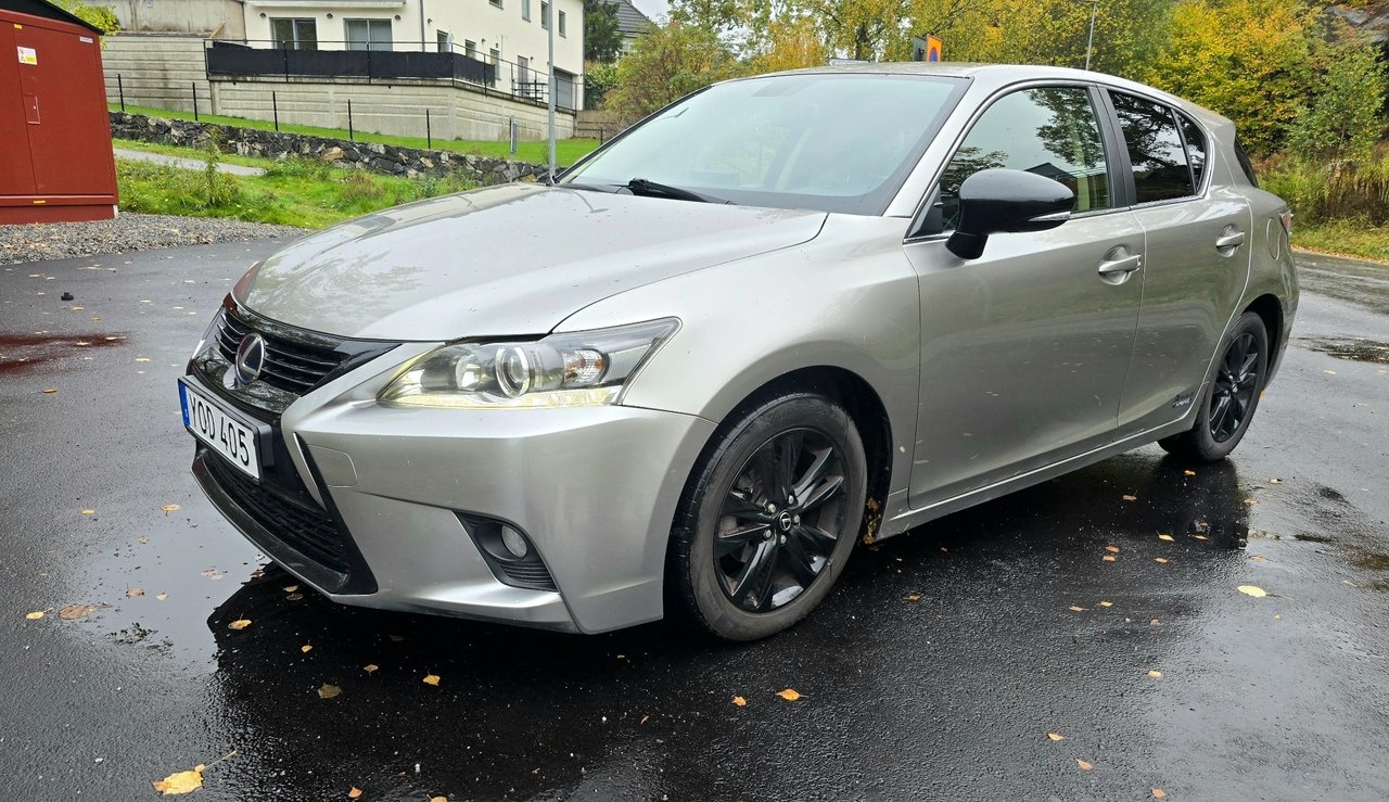 Lexus CT 200h