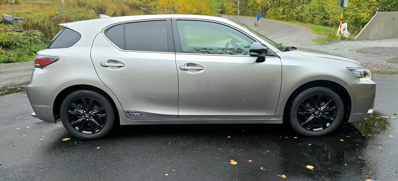 Lexus CT 200h F Sport 2017, bild 6/10
