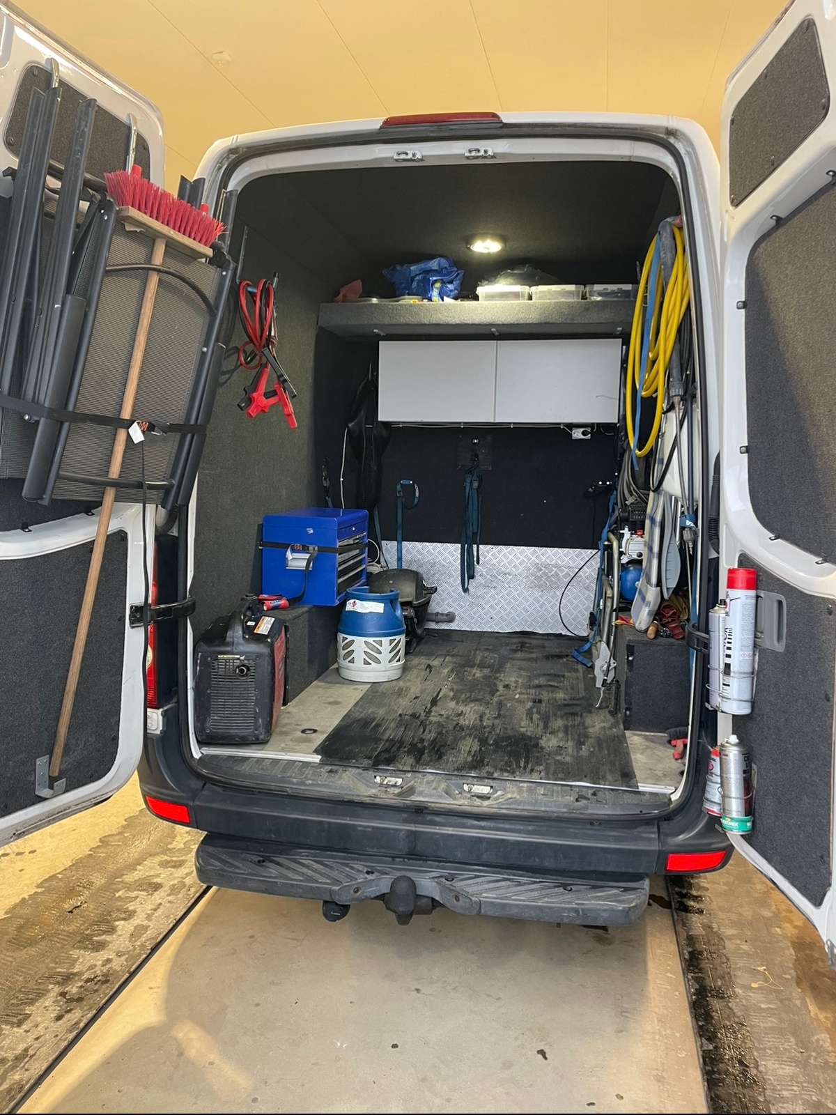 Volkswagen Crafter 35 2.0 TDI Manuell 2014, bild 4/5