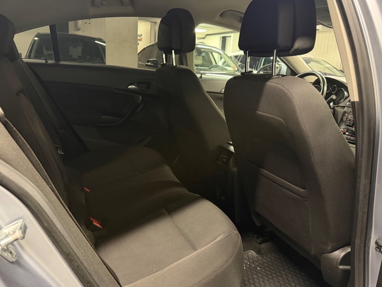 Opel Insignia 2.0 Turbo Edition Drag 2009, bild 7/10