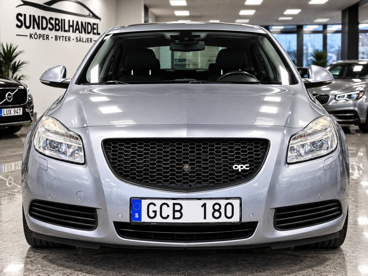 Opel Insignia 2.0 Turbo Edition Drag 2009, bild 2/10