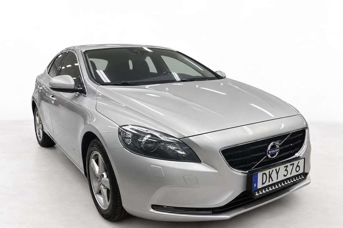 Volvo V40 T3 Momentum 2015, kuva 5/10
