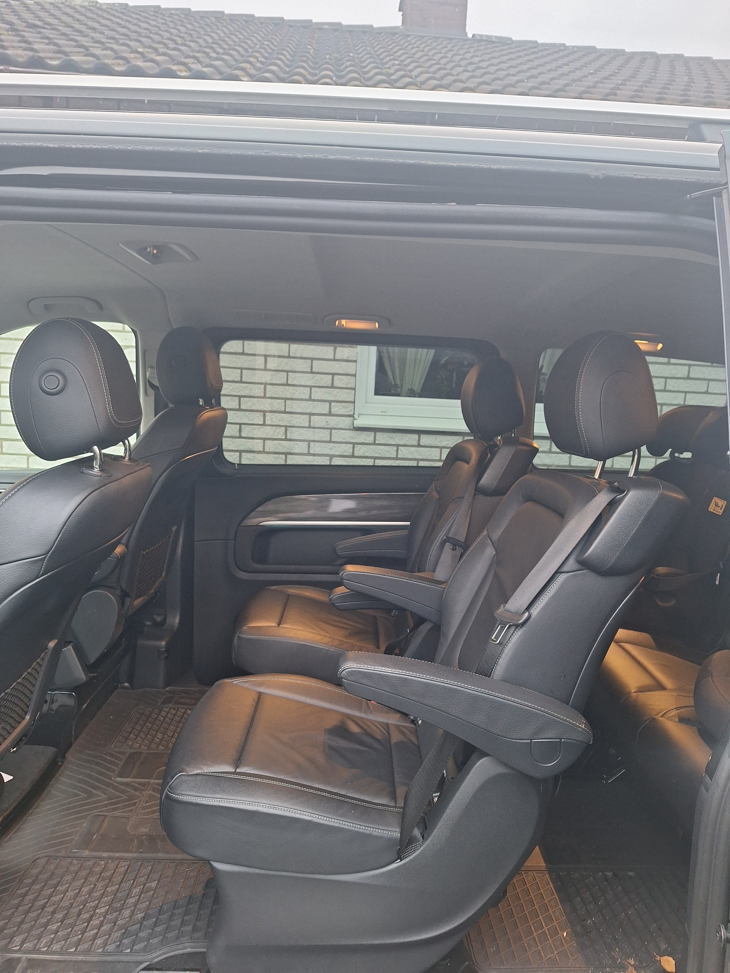 Mercedes-Benz V 300 d 3.1t 2.0 9G-Tronic 2020, bild 7/10