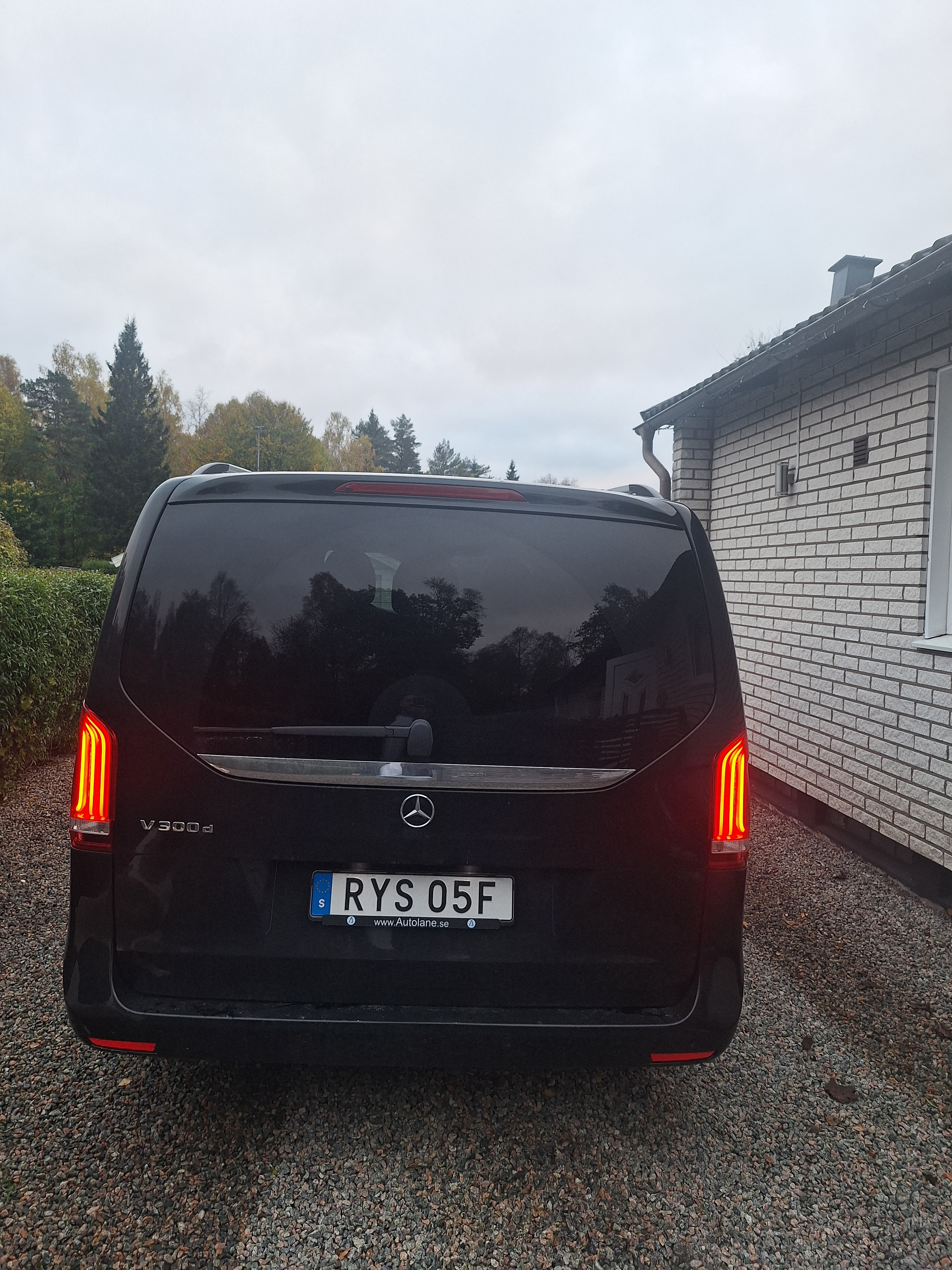 Mercedes-Benz V 300 d 3.1t 2.0 9G-Tronic 2020, bild 5/10