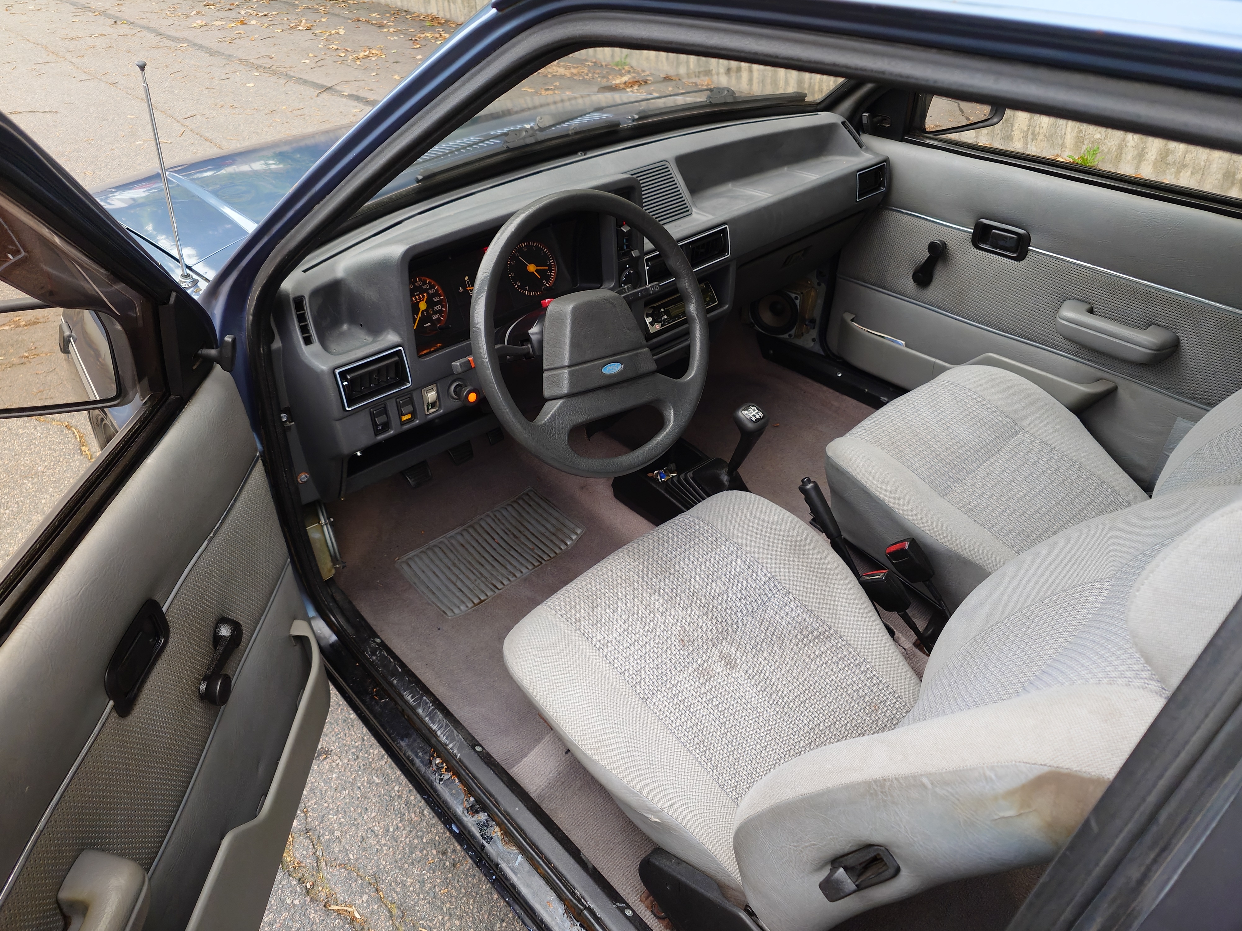 Ford Escort 1985, bild 7/9