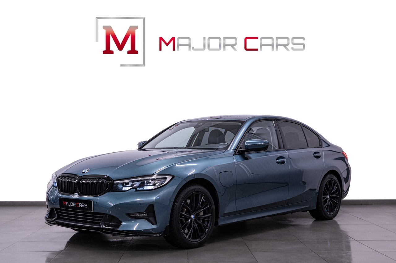 BMW 330e
