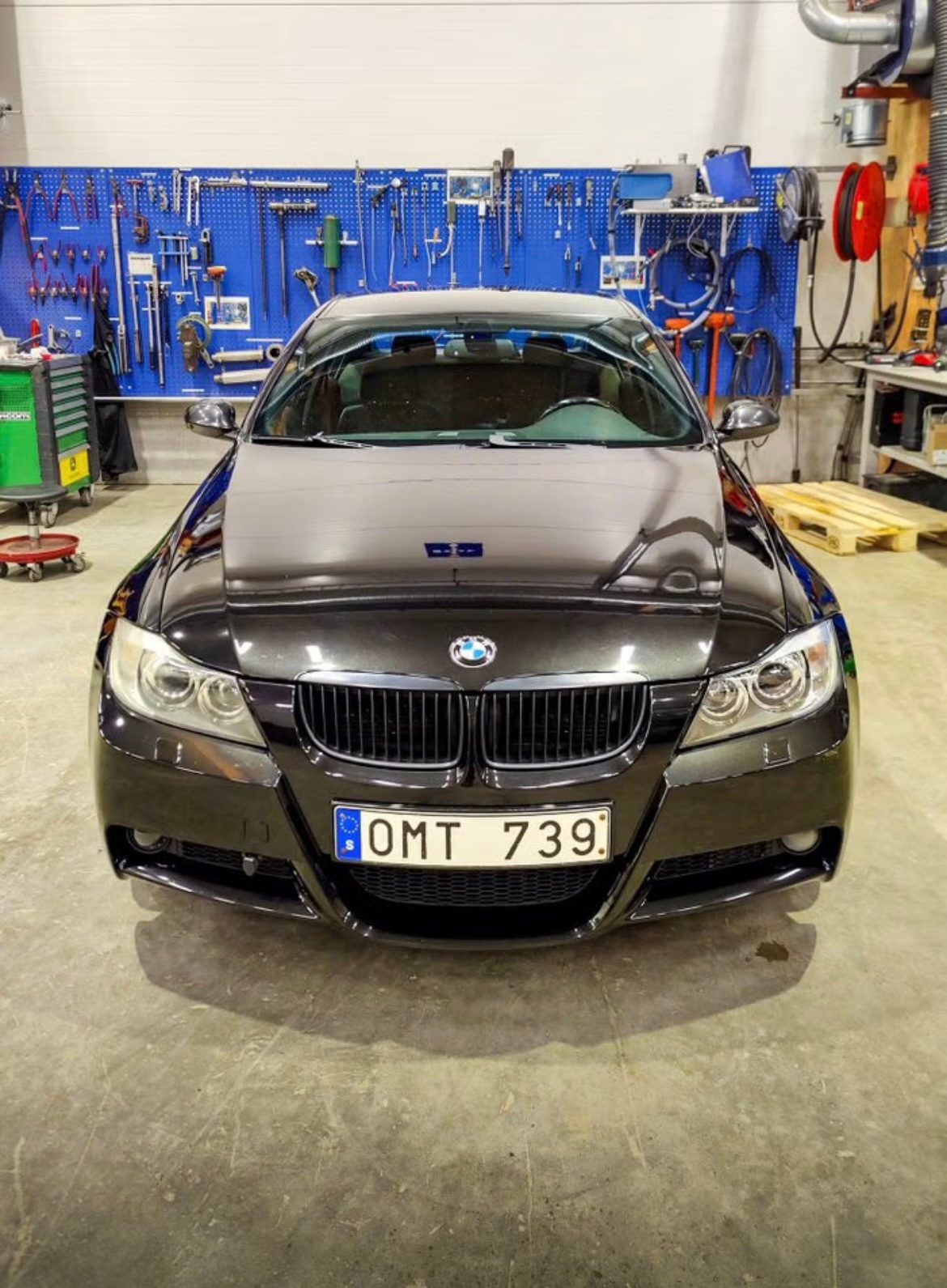 BMW 330
