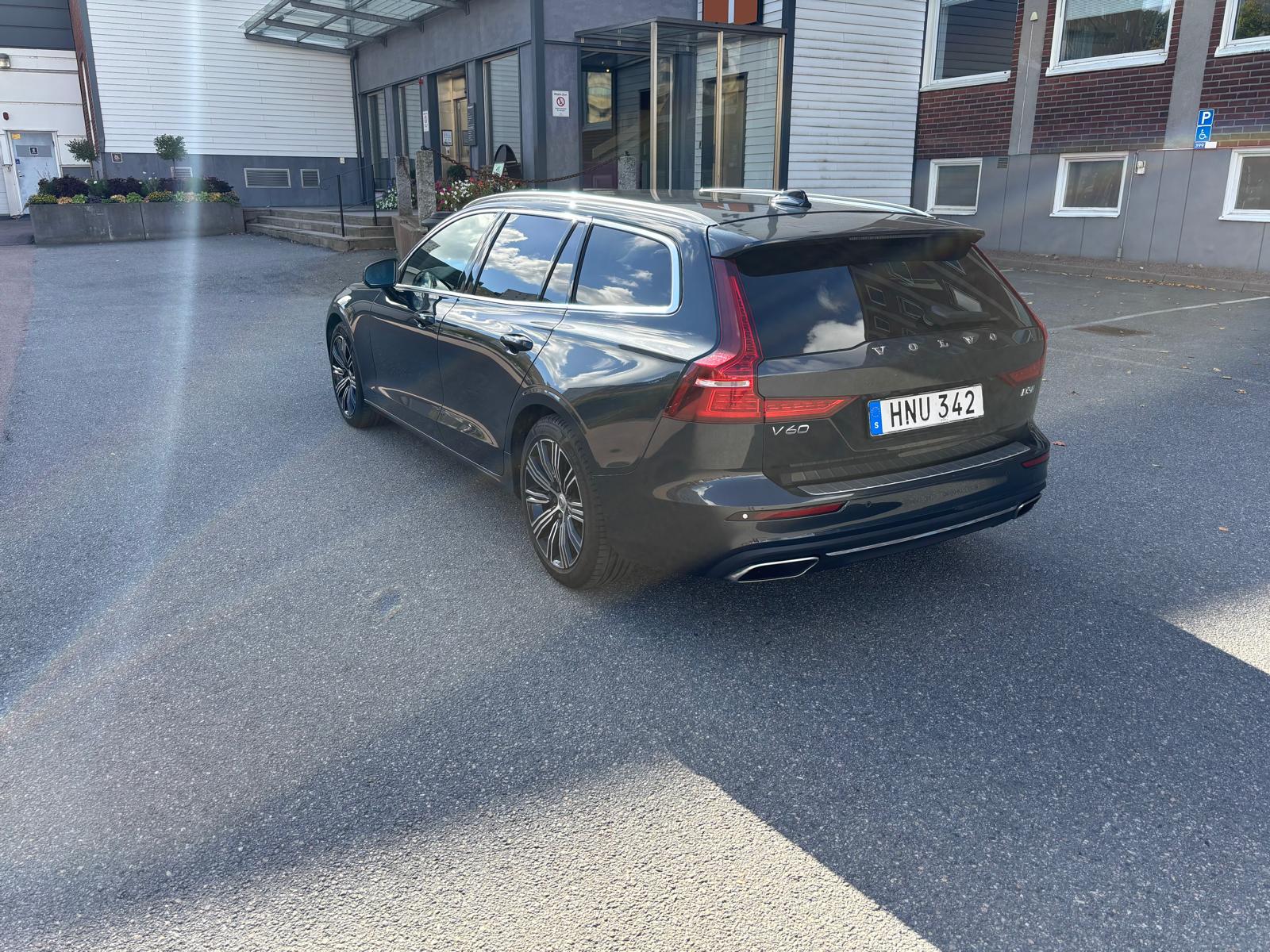 Volvo V60 D3 2019, kuva 4/10