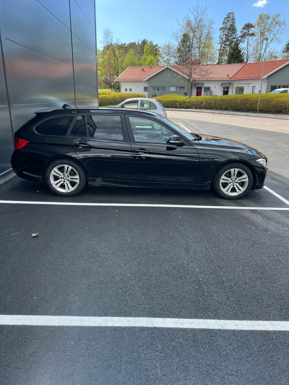 BMW 318d 2013, bild 3/9