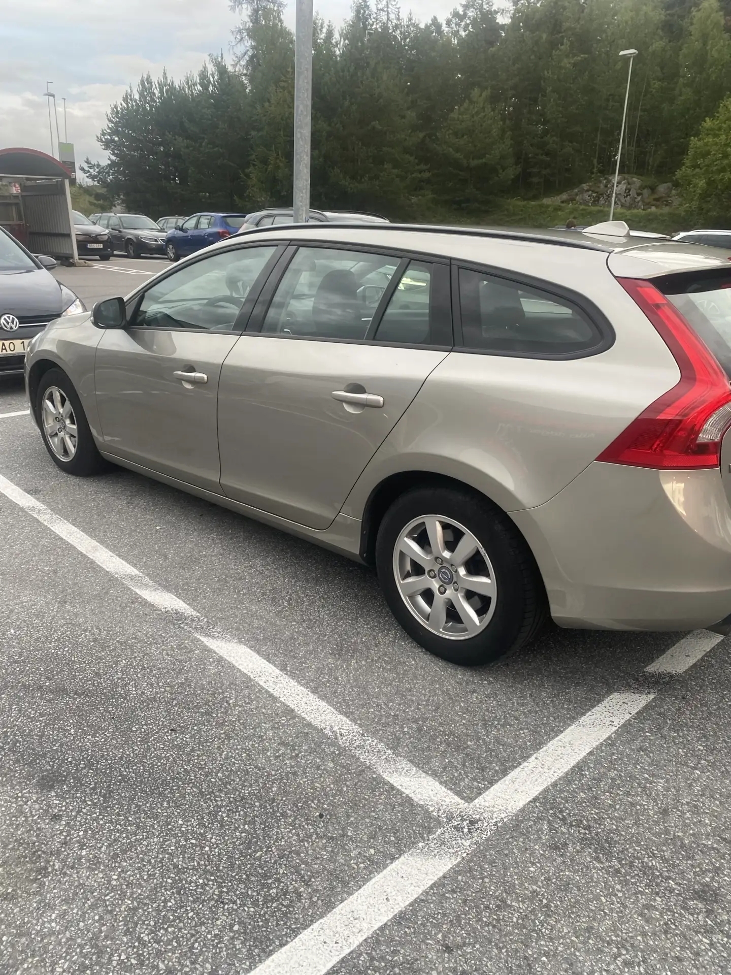 Volvo V60 2012, photo 9/10