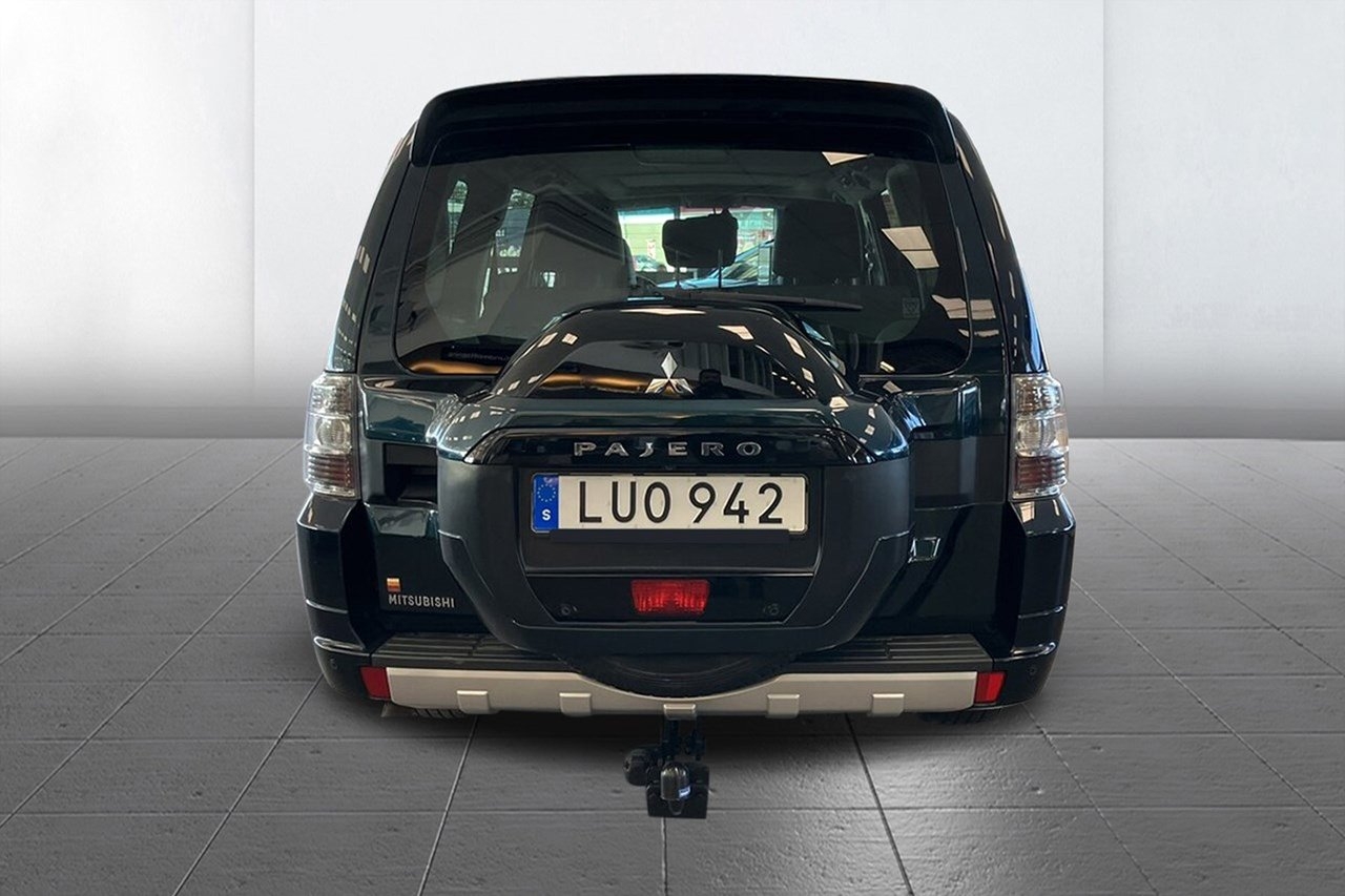 Mitsubishi Pajero 3.2 DI-D 2015, bild 5/10
