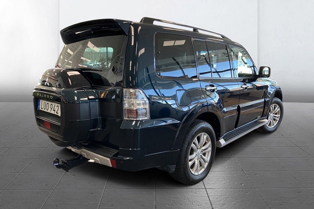 Mitsubishi Pajero 3.2 DI-D 2015, bild 4/10
