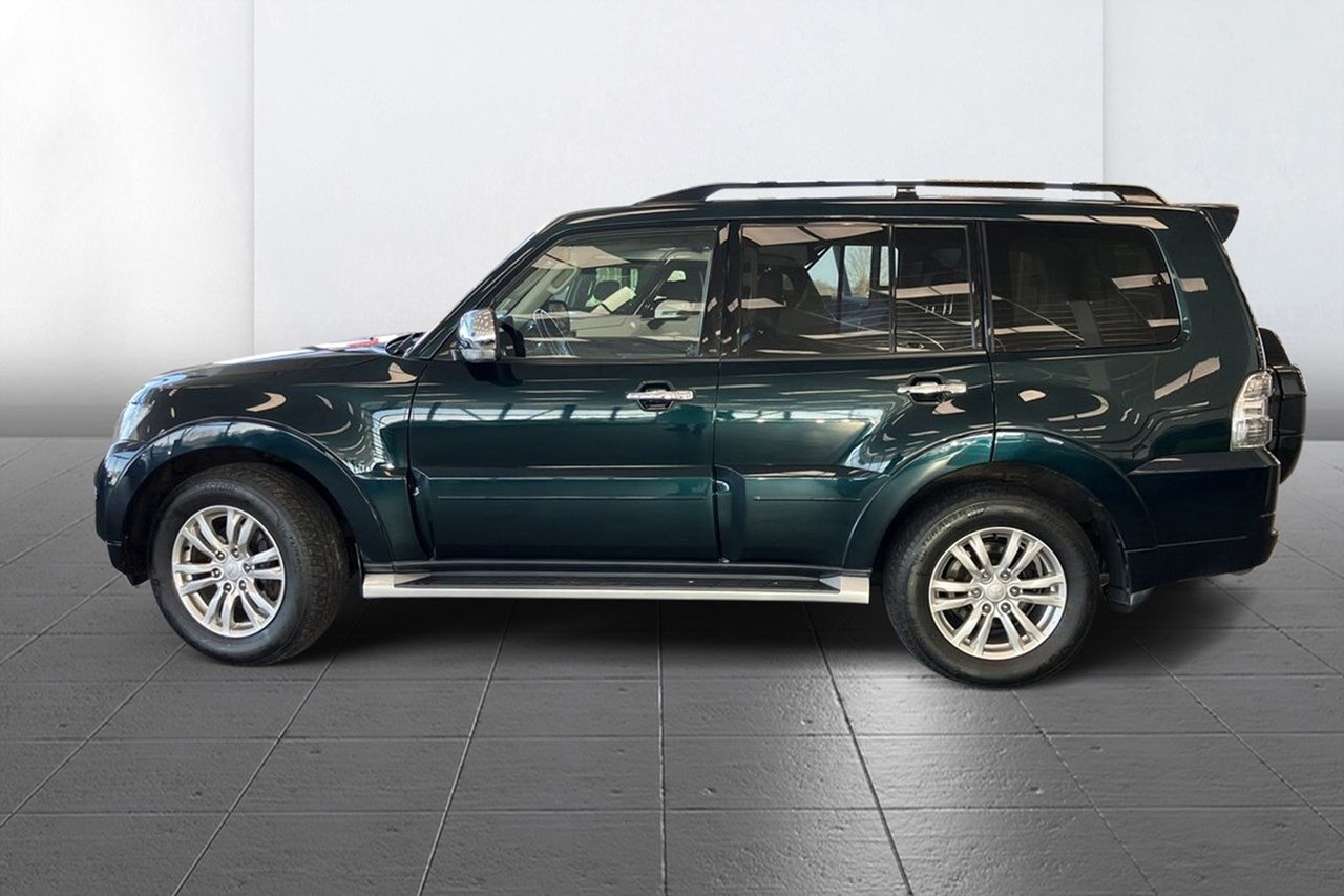 Mitsubishi Pajero 3.2 DI-D 2015, bild 6/10