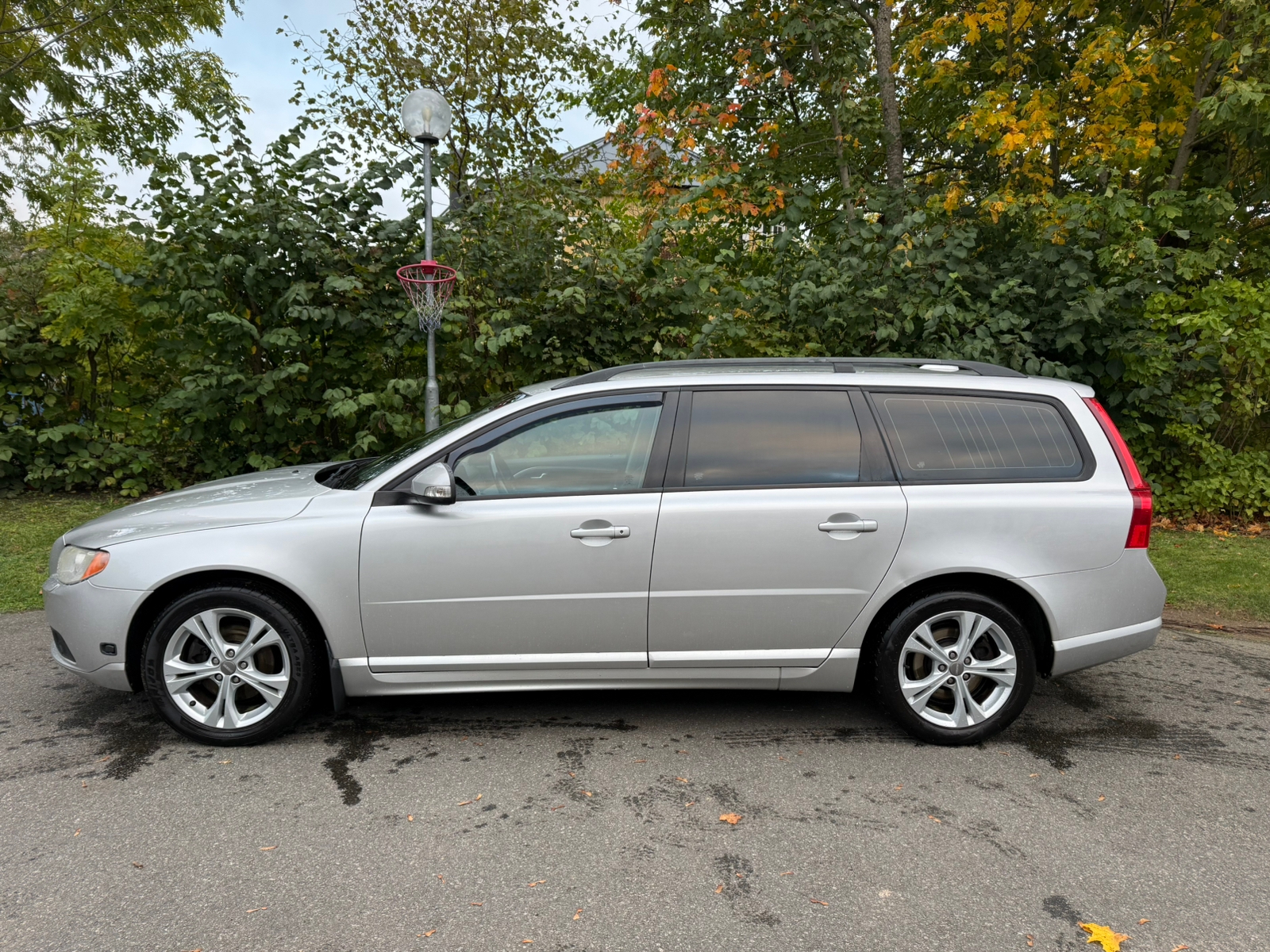 Volvo V70 2.0 2009, kuva 2/10