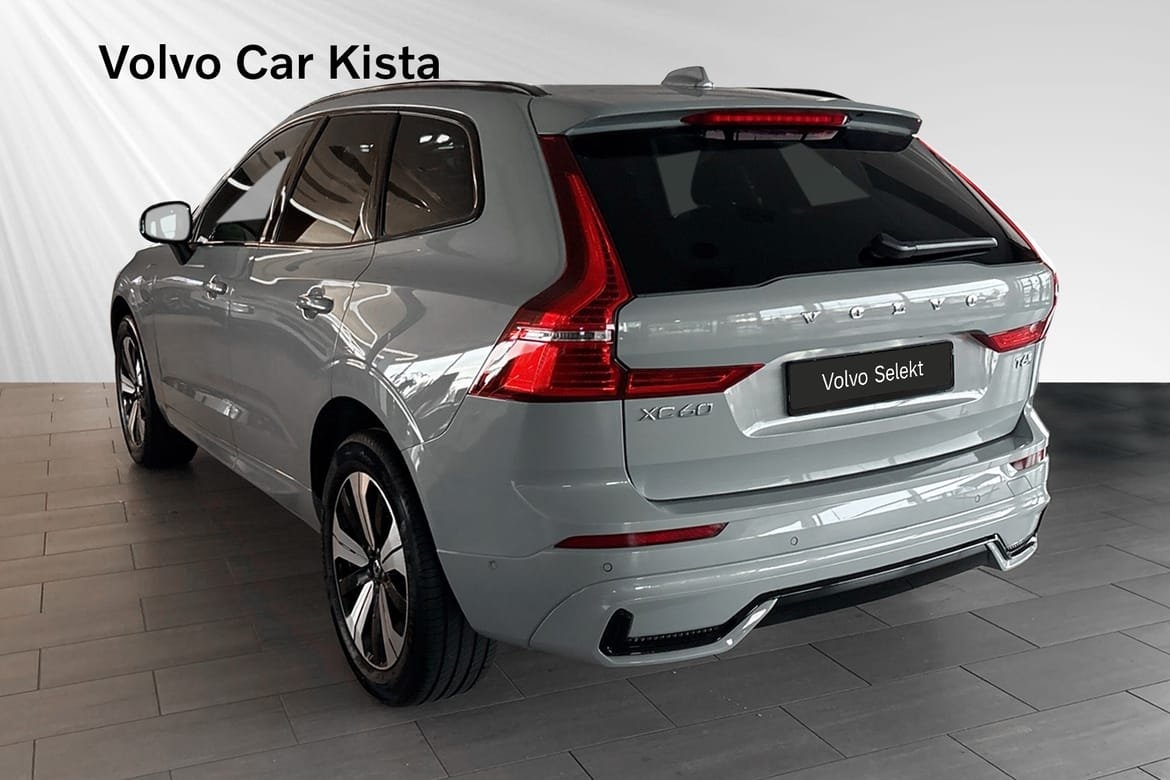 Volvo XC60 T6 Plus Dark Nordic 2025, bild 4/10