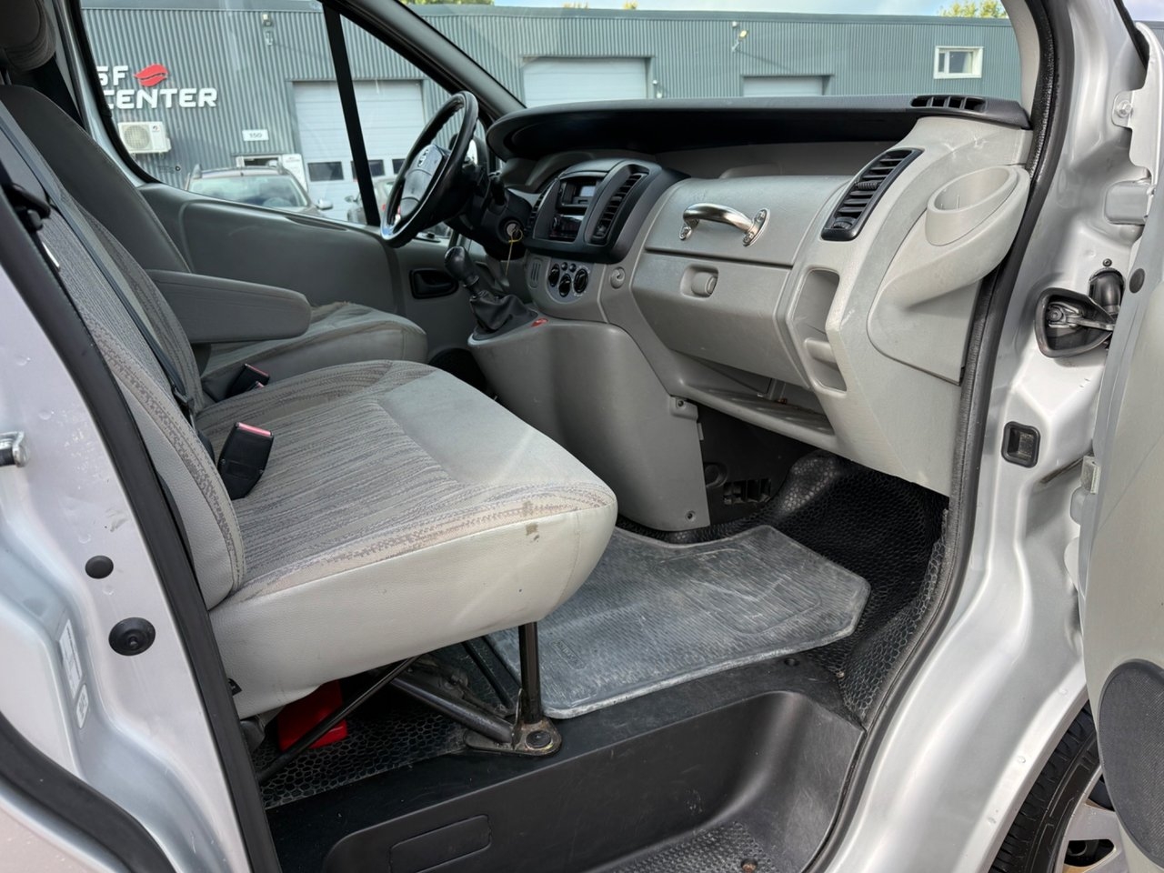 Nissan Primastar 2.0 dCi 115 2010, bild 7/10