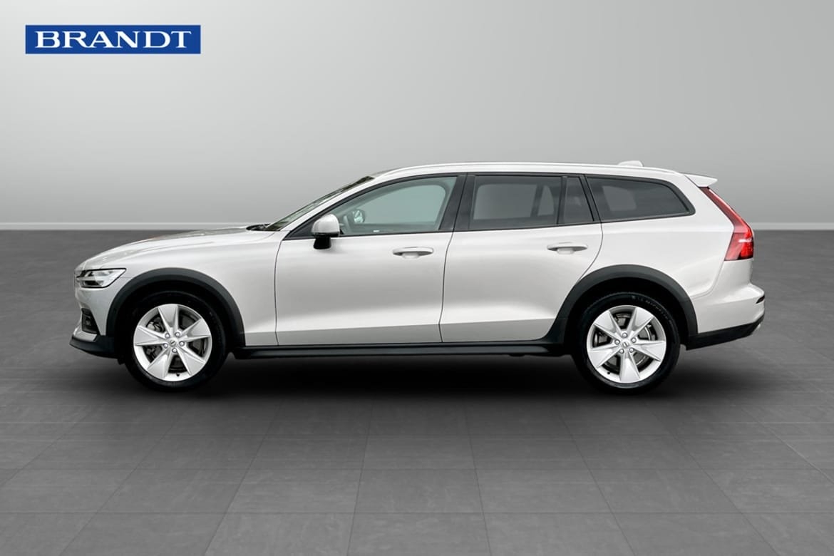 Volvo V60 Cross Country 2024, bild 3/9