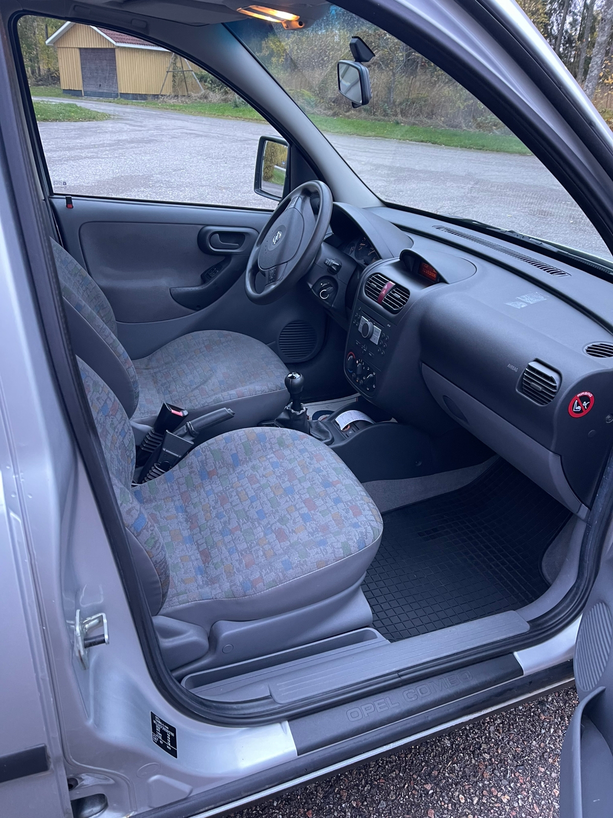 Opel Combo 1.3 CDTI 2005, bild 6/6