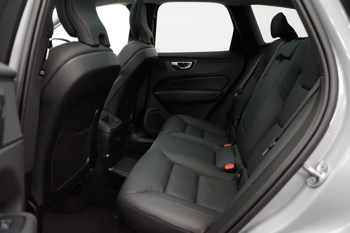 Volvo XC60 T6 Plus Dark 2024, bild 7/10
