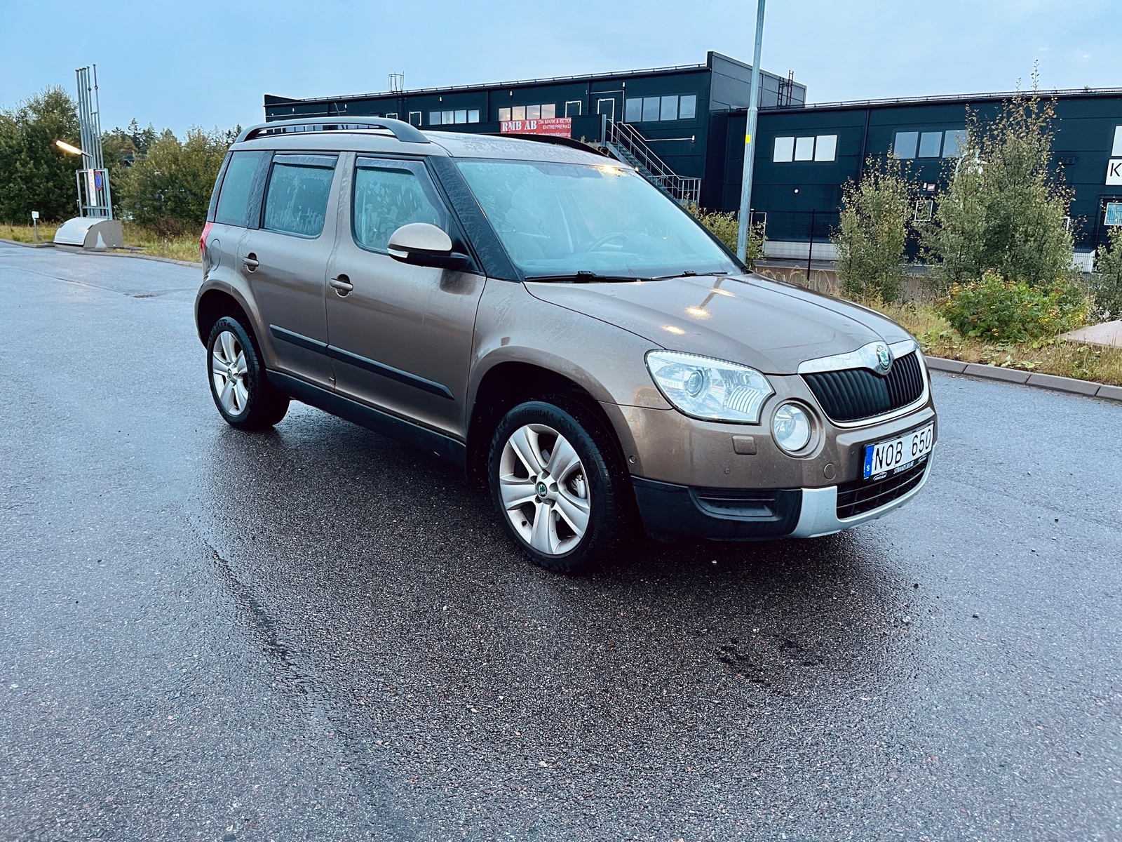Skoda Yeti 2.0 TDI 2011, bild 4/10