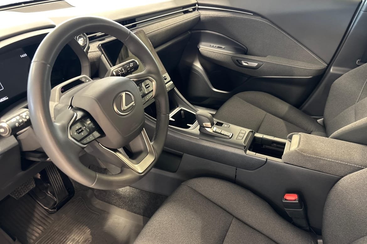 Lexus LBX 2026, bild 7/10