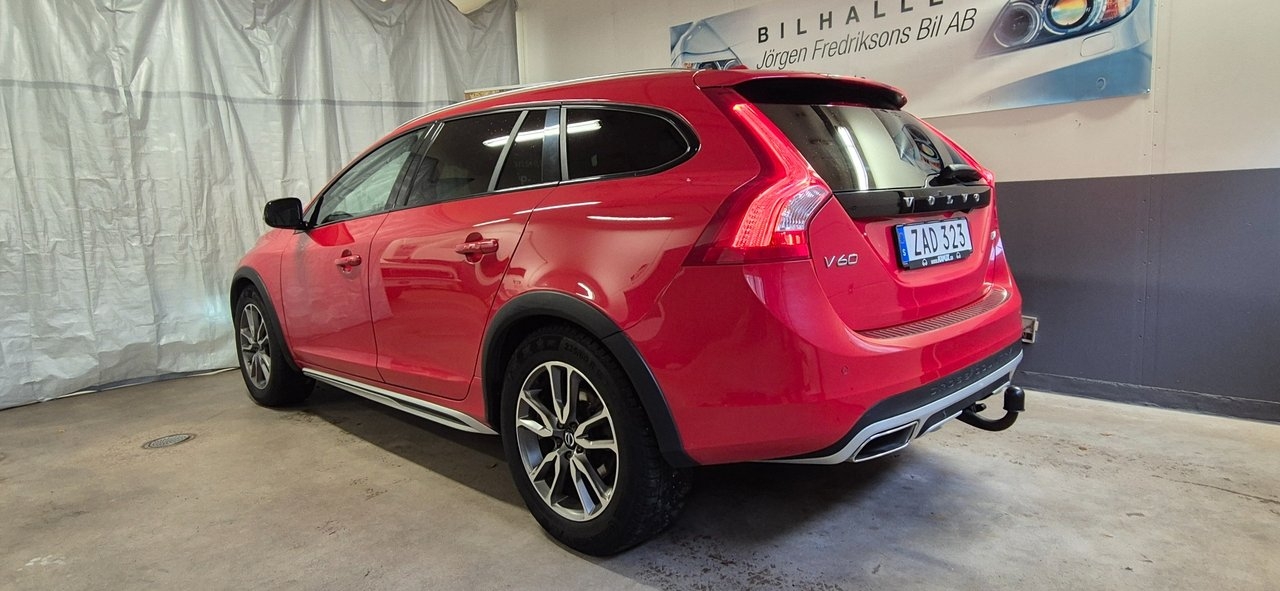 Volvo V60 Cross Country D4