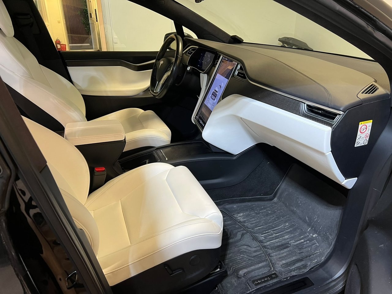 Tesla Model X 2017, bild 7/10