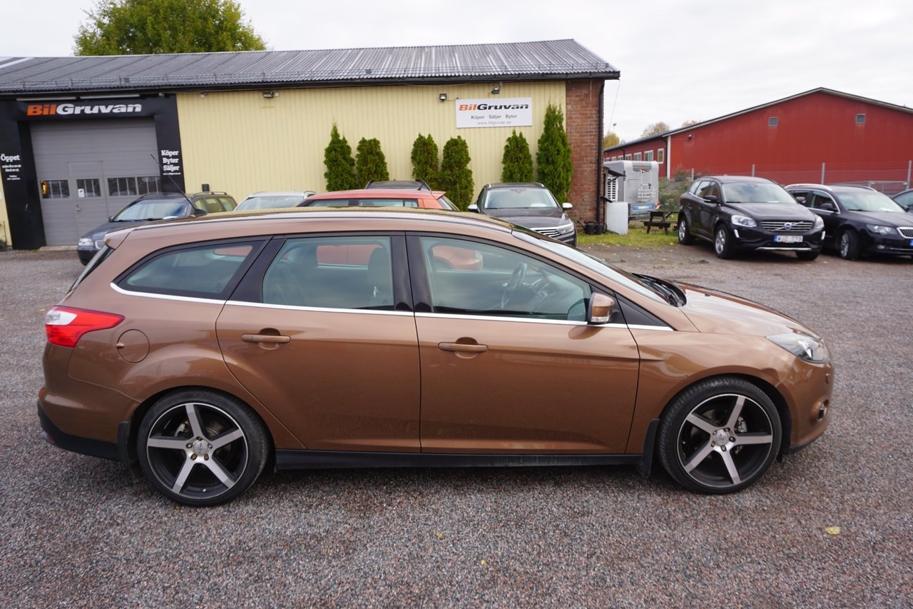 Ford Focus 1.6 TDCi ECOnetic Titanium 2014, bild 5/7