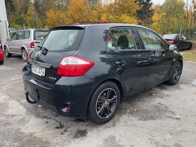 Toyota Auris 1.4 D-4D 2012, bild 4/7