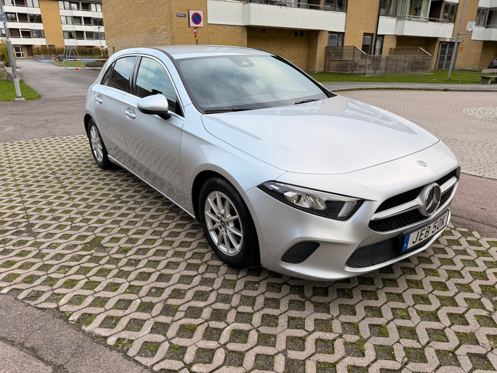 Mercedes-Benz A 180 7G-DCT 2020, bild 4/10