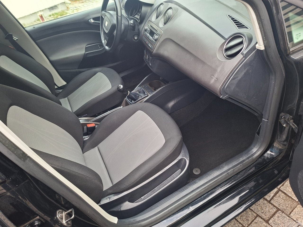 Seat Ibiza 2013, bild 7/8
