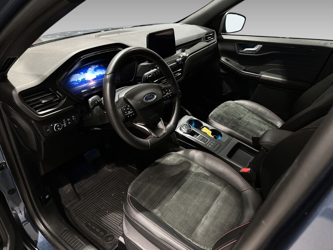 Ford Kuga 2.5 Hybrid 2024, bild 6/6