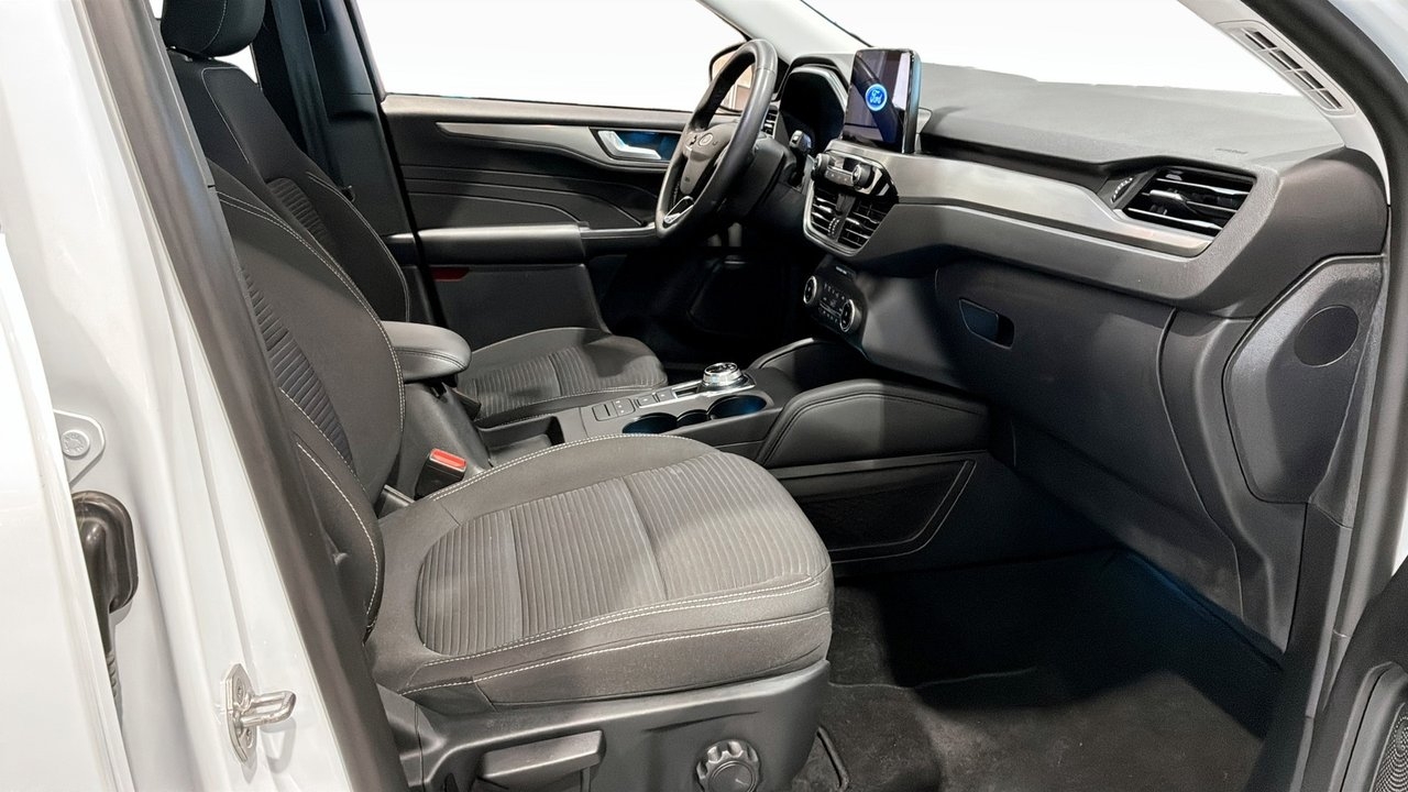 Ford Kuga 2.5 Plugin-Hybrid Titanium 2024, photo 3/15