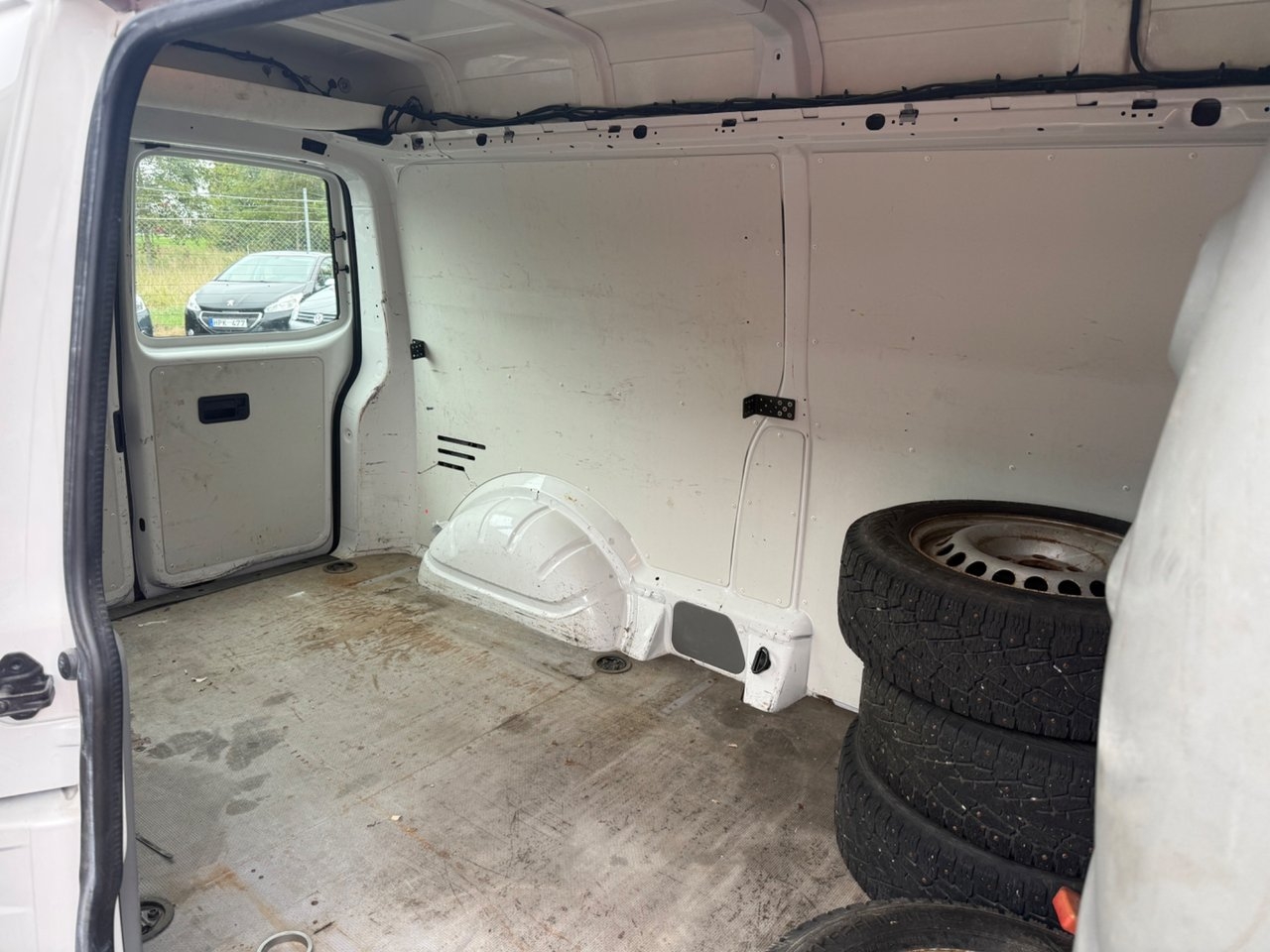Volkswagen Transporter 2.0 BiTDI 2014, photo 7/10