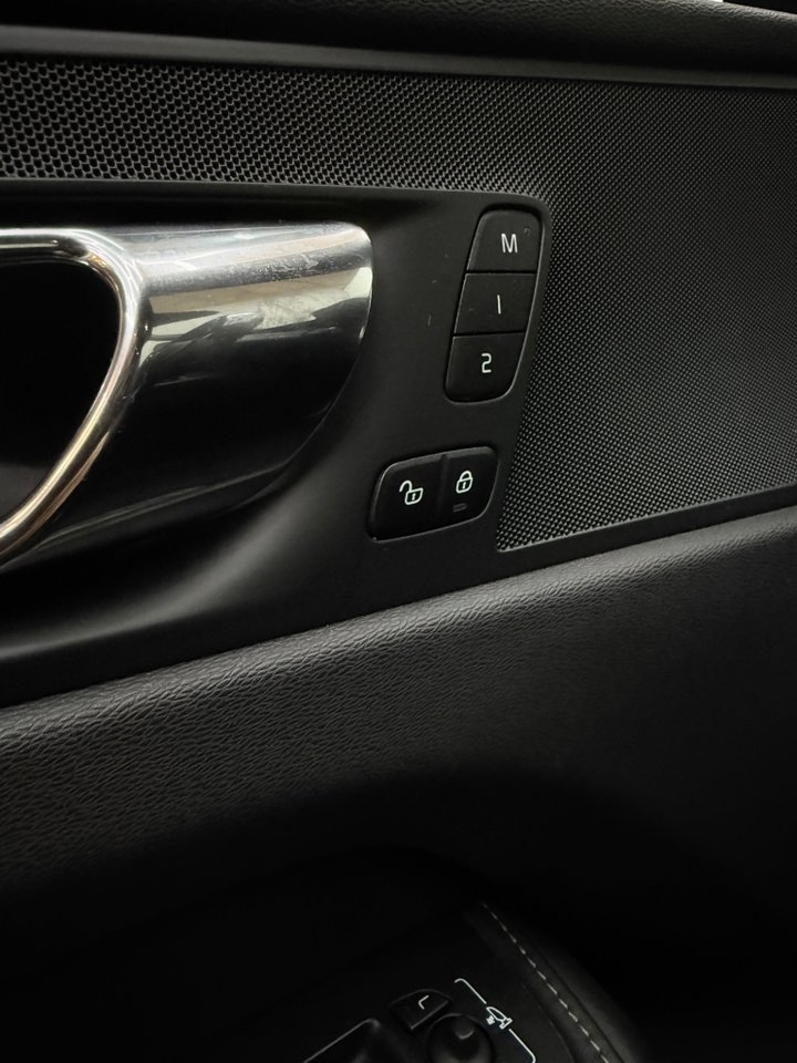 Volvo XC60 R Design 2020, bild 7/10