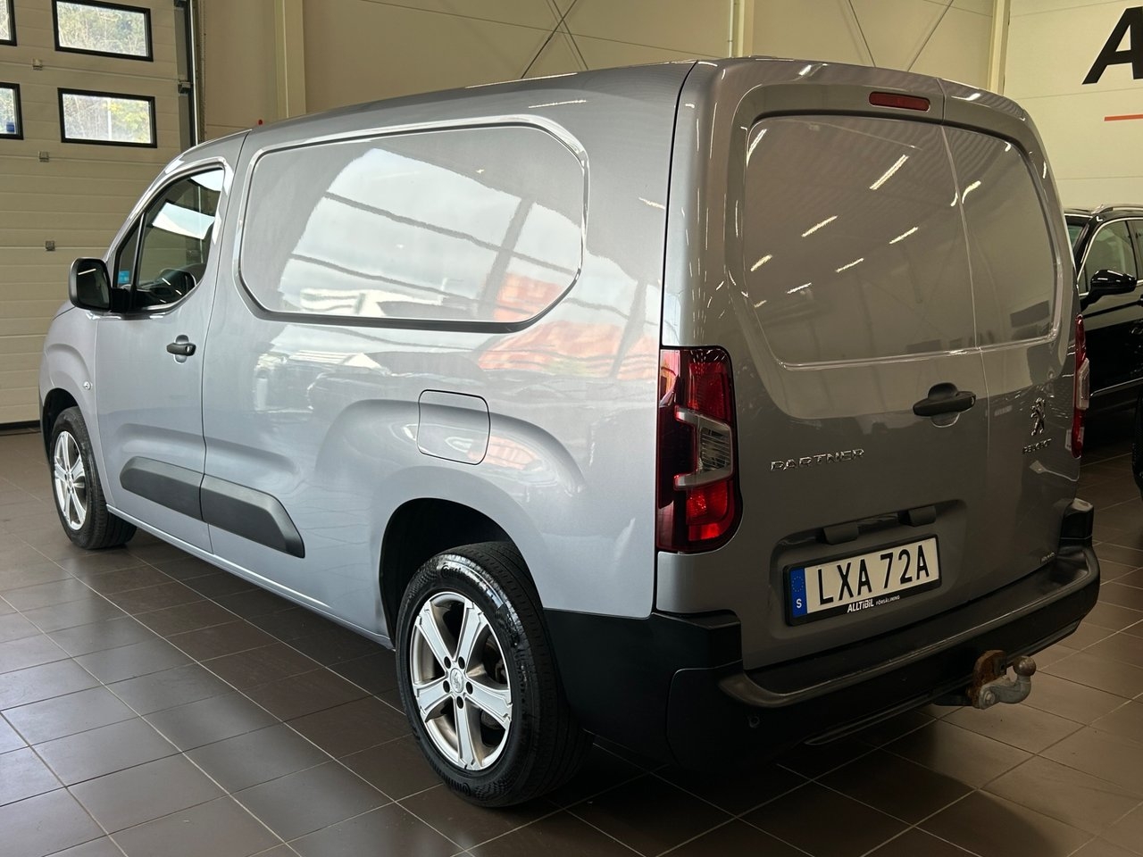 Peugeot Partner 1.5 BlueHDi 130 Pro 2019, photo 5/10